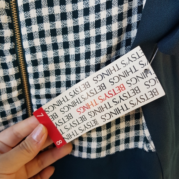 Betsy's Things Green Pant Suit - Picture 3 of 8